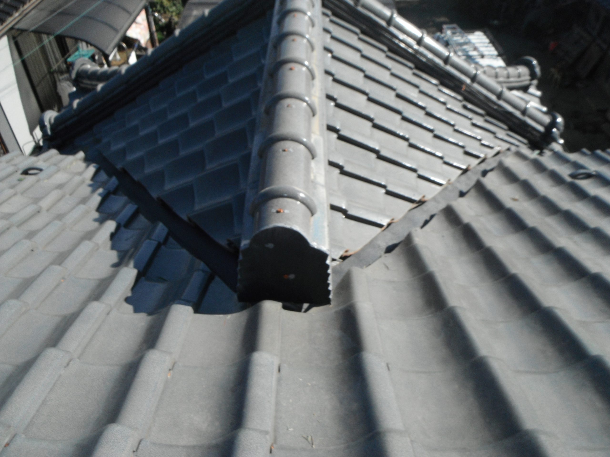 屋根谷樋交換工事